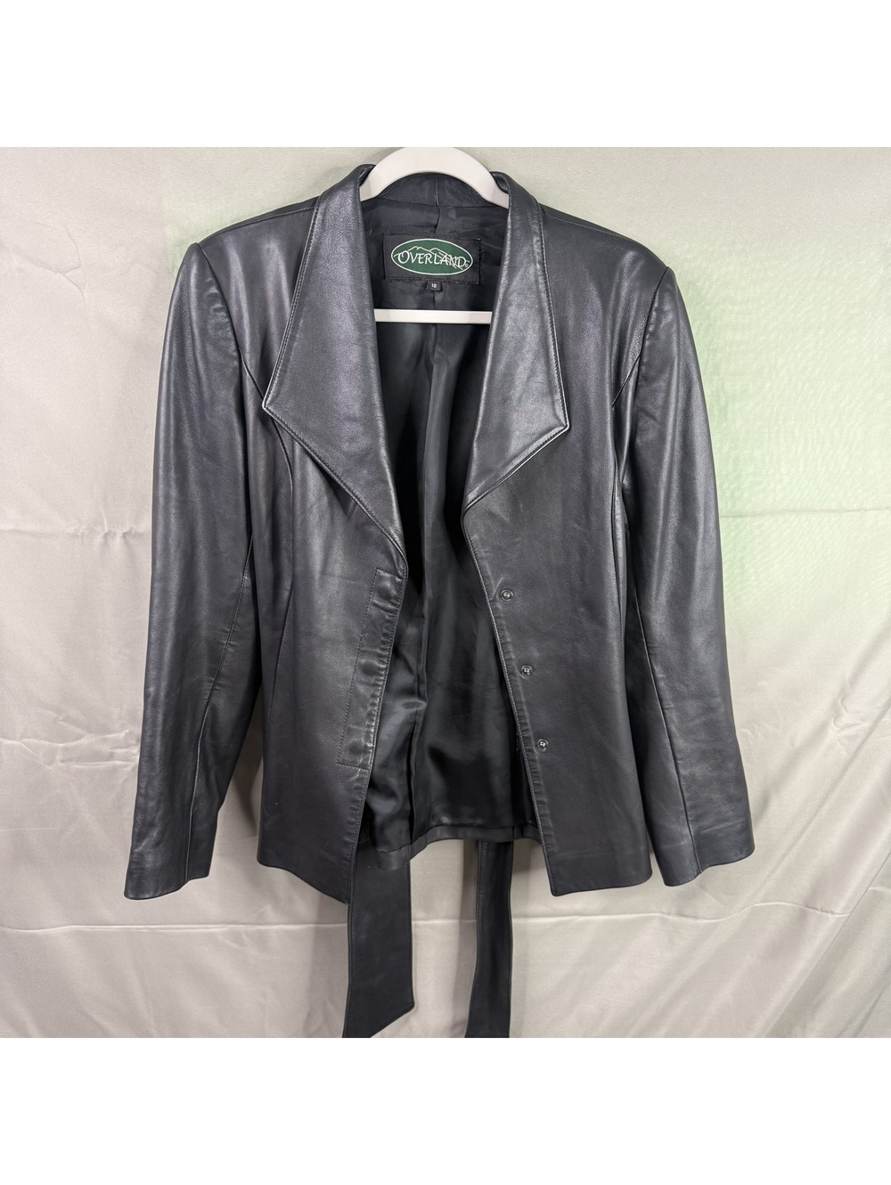 Overland Womens 10 Black Leather Belted Jacket